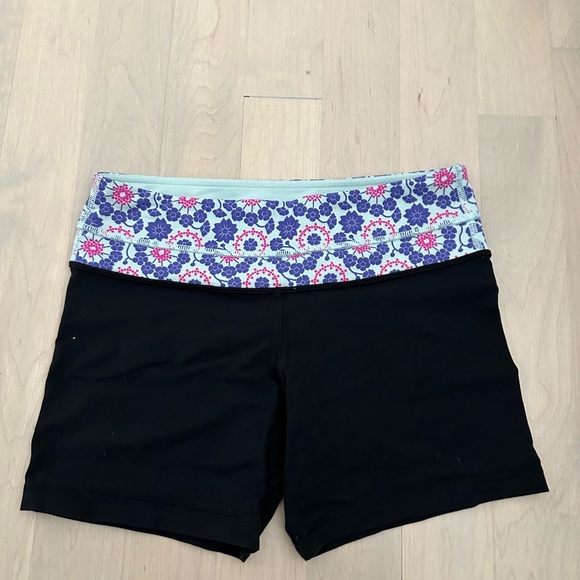 Lululemon align shorts - Picture 2 of 2